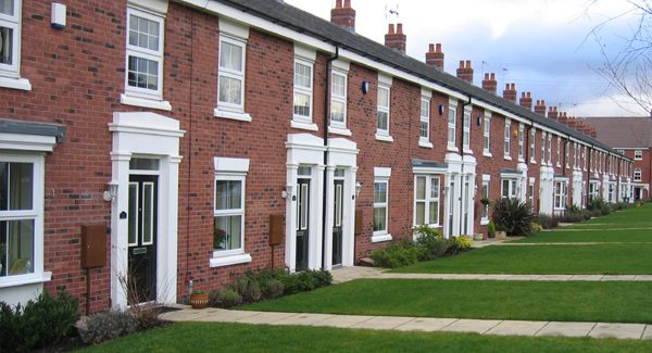 Rows of houses in condo and HOA.